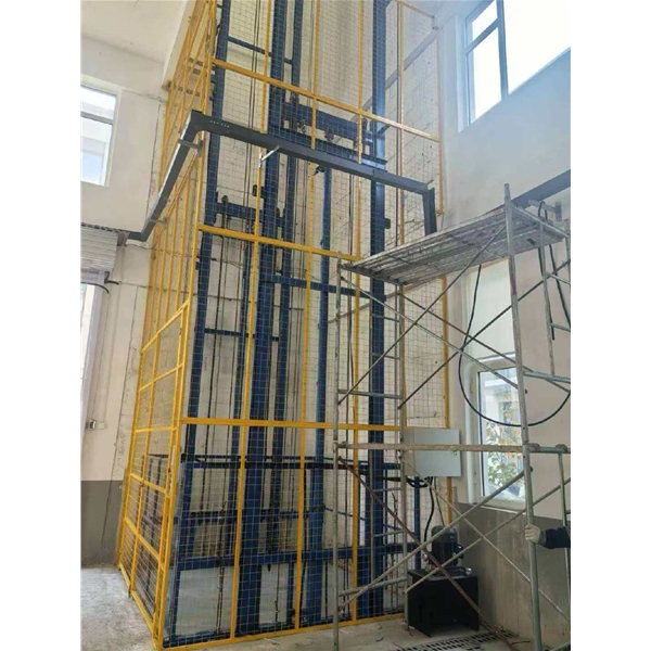 山西导轨链条式升降货梯